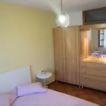 Apartament Dimos *