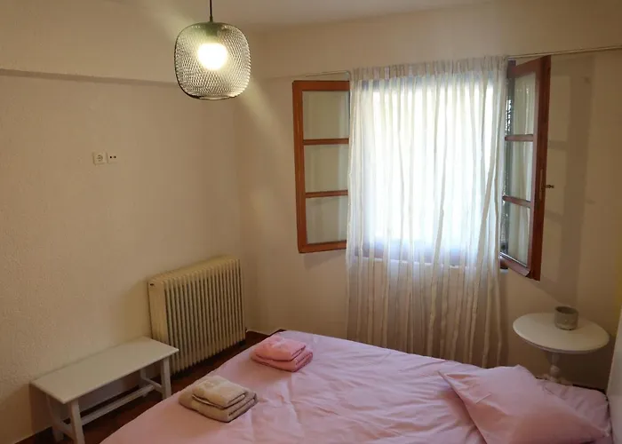 Dimos Apartamento Arájova